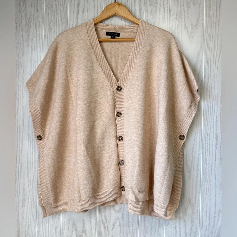 Ann Taylor Poncho Cardigan Sweater Toasted Oak Beige Neutral Size M/L NWOT